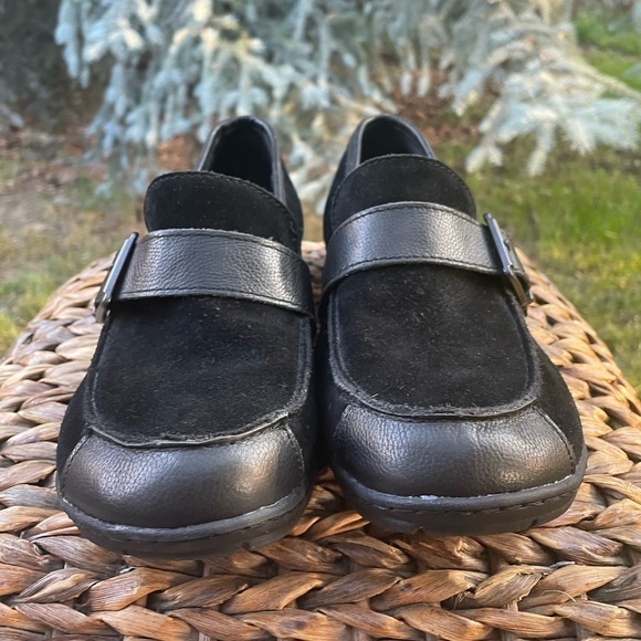 Born boc Erna Black Suede & Leather Adjustable Buckle Slip on Classic Loafer 11 - Picture 2 of 8